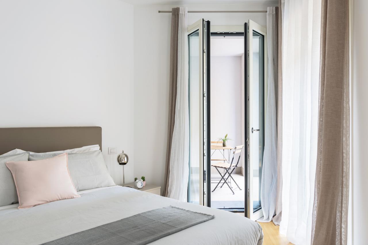 Joivy Sunny 1-Bed Flat With Balcony Lägenhet Milano Exteriör bild