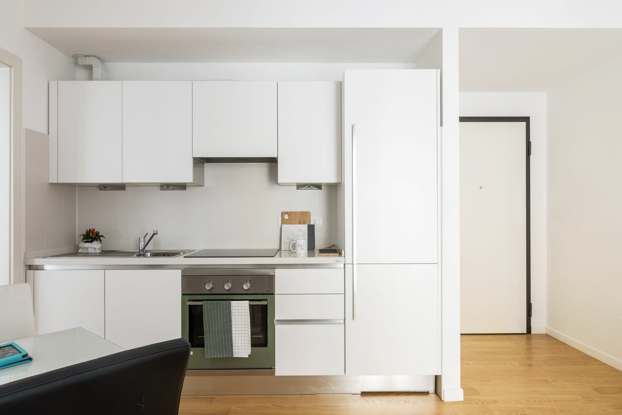 Joivy Sunny 1-Bed Flat With Balcony Lägenhet Milano Exteriör bild