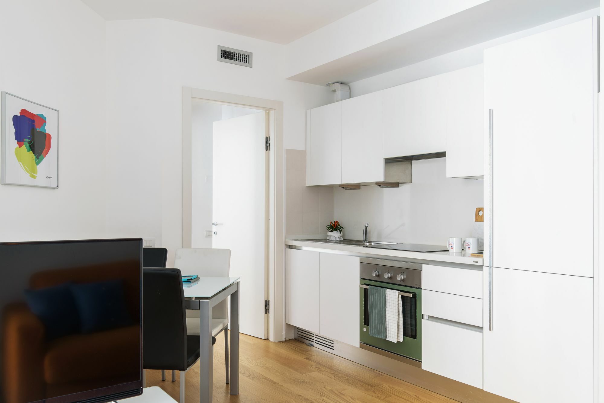 Joivy Sunny 1-Bed Flat With Balcony Lägenhet Milano Exteriör bild